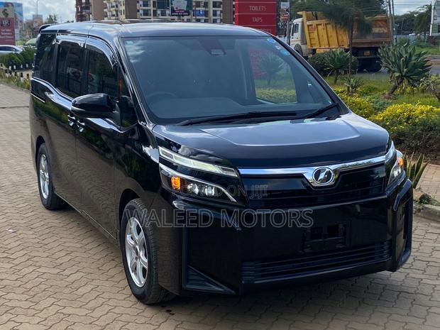Toyota Voxy 2018 Black