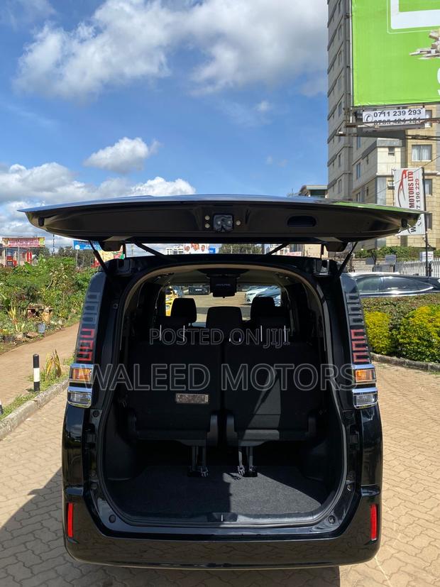 Toyota Voxy 2018 Black