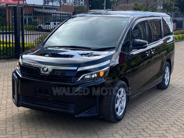 Toyota Voxy 2018 Black