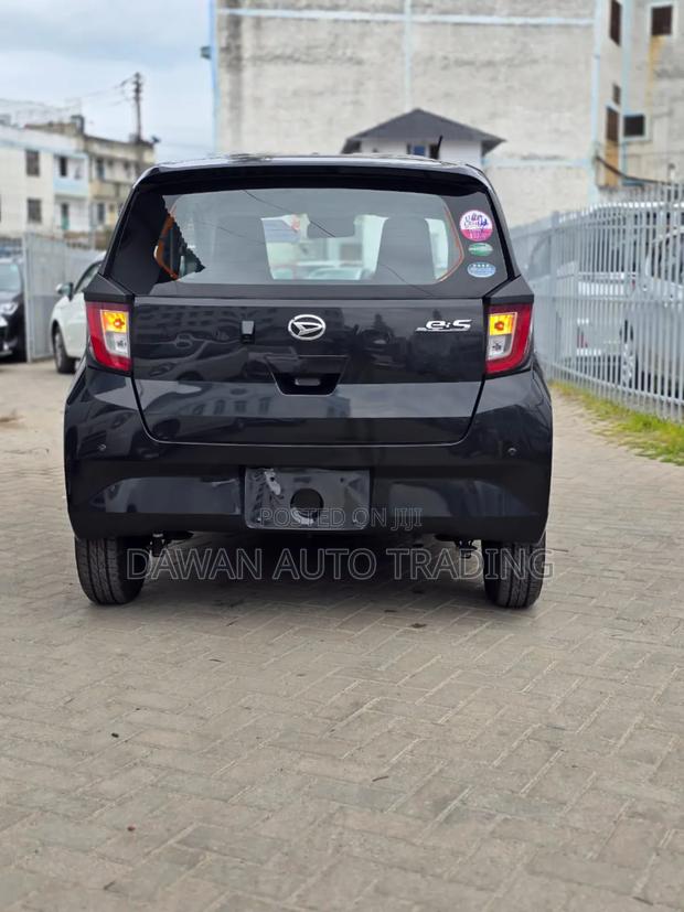Daihatsu Mira 2018 Black
