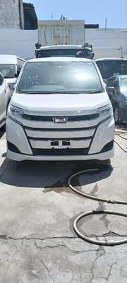 Toyota Noah 2018 White for sale