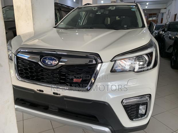 Subaru Forester 2.5i Premium AWD 2018 Off white