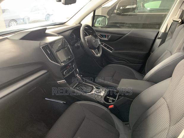 Subaru Forester 2.5i Premium AWD 2018 Off white