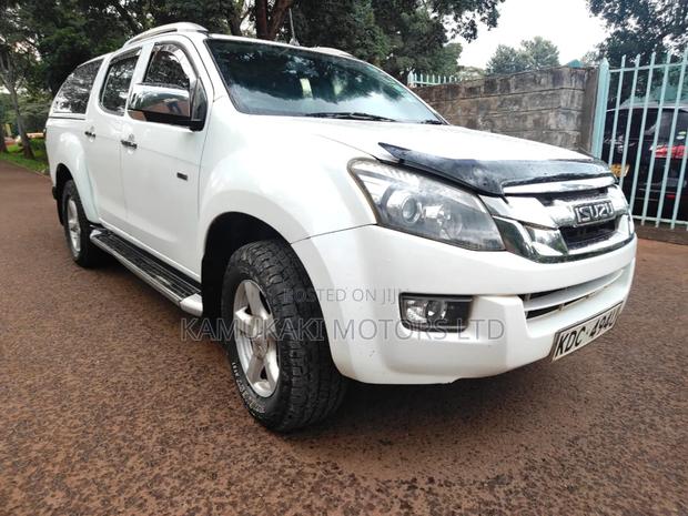 Isuzu D-MAX 2014 White