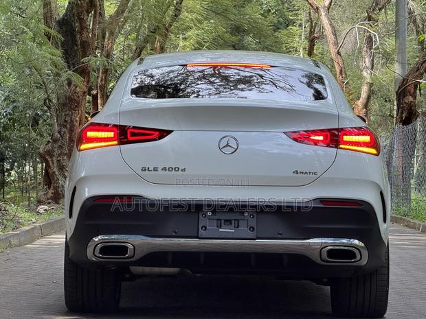 Mercedes-Benz GLE-Class GLE 400d 4MATIC 2021 White