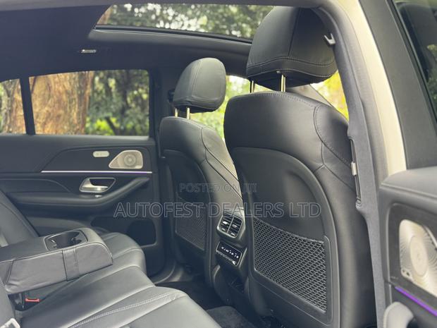 Mercedes-Benz GLE-Class GLE 400d 4MATIC 2021 White