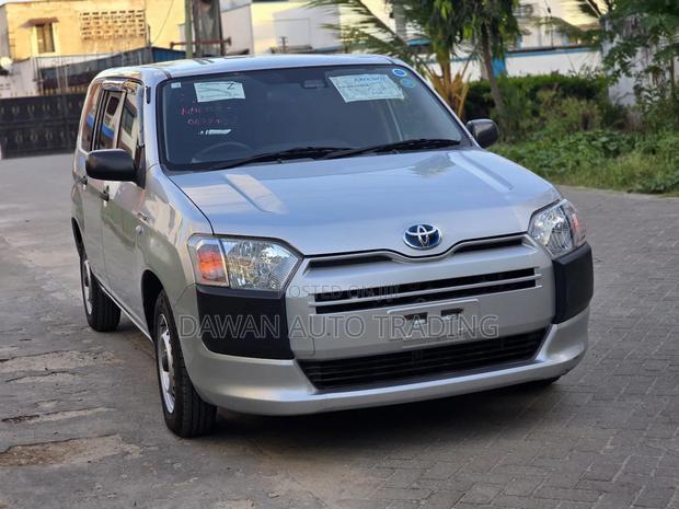 Toyota Probox 2019 Silver