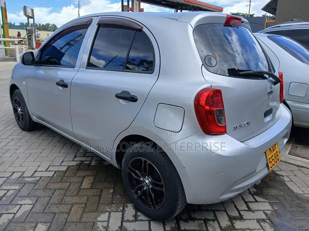 Nissan March 1.2 AWD 2017 Silver