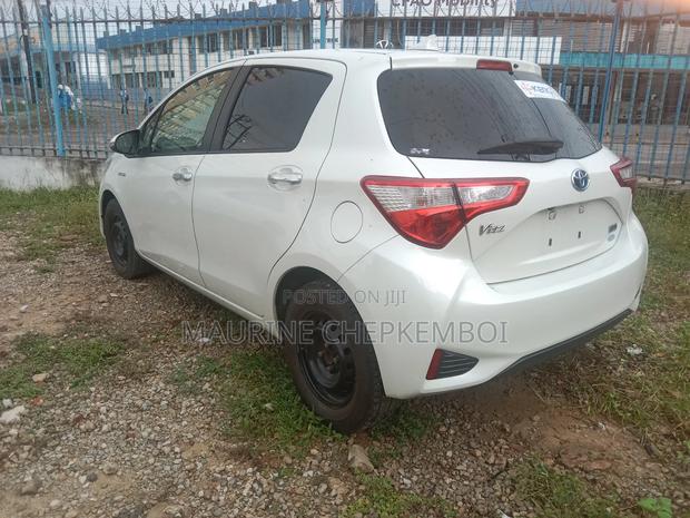 Toyota Vitz 1.5 FWD Hybrid 5dr 2019 White