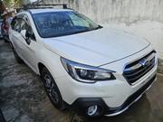 Subaru Outback 2018 White for sale