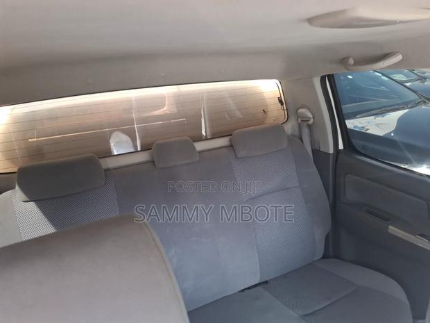 Toyota Hilux 3.0 D-4D 4x4 2012 White