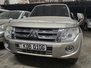 Mitsubishi Pajero 2015 Gold for sale