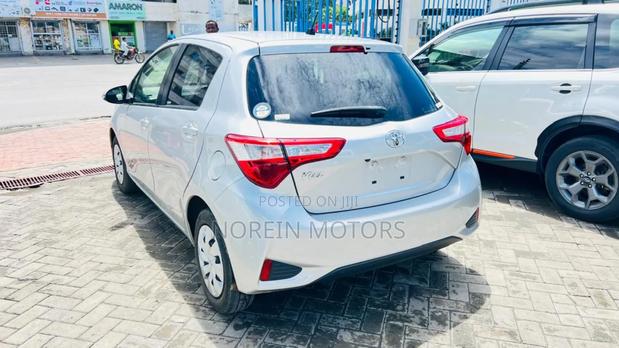 Toyota Vitz 2019 Silver