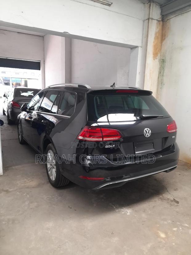 Volkswagen Golf Variant 2018 Black
