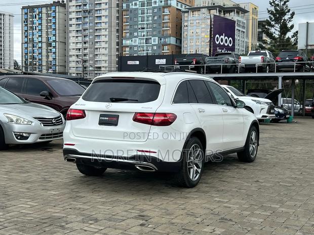 Mercedes-Benz GLC-Class 2017 Off white