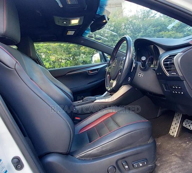 Lexus NX 300h Base 4x4 (2.5L 4cyl 2A) 2017 White