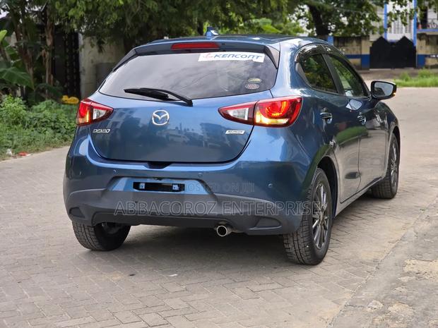 Mazda Demio 2018 Blue