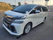 Toyota Vellfire 2016 White for sale