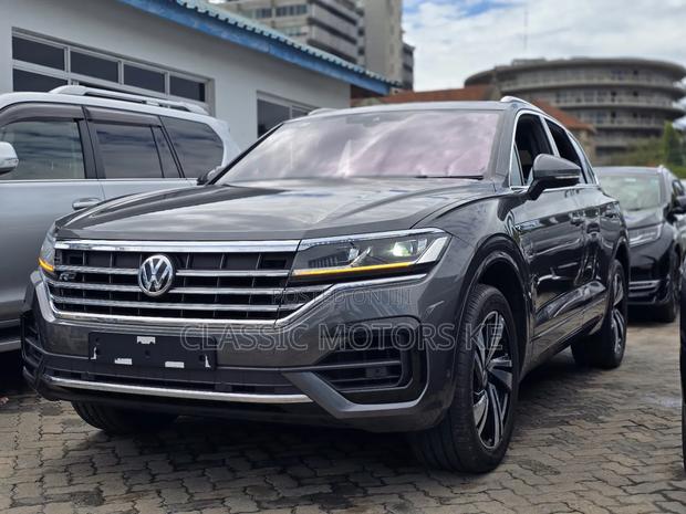 Volkswagen Touareg 2020 Gray