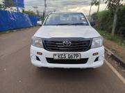 Toyota Hilux 2.5 D-4D SRX 2011 Pearl for sale