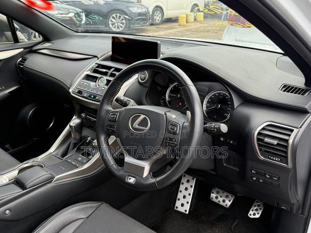 Lexus NX 300 AWD 2018 White