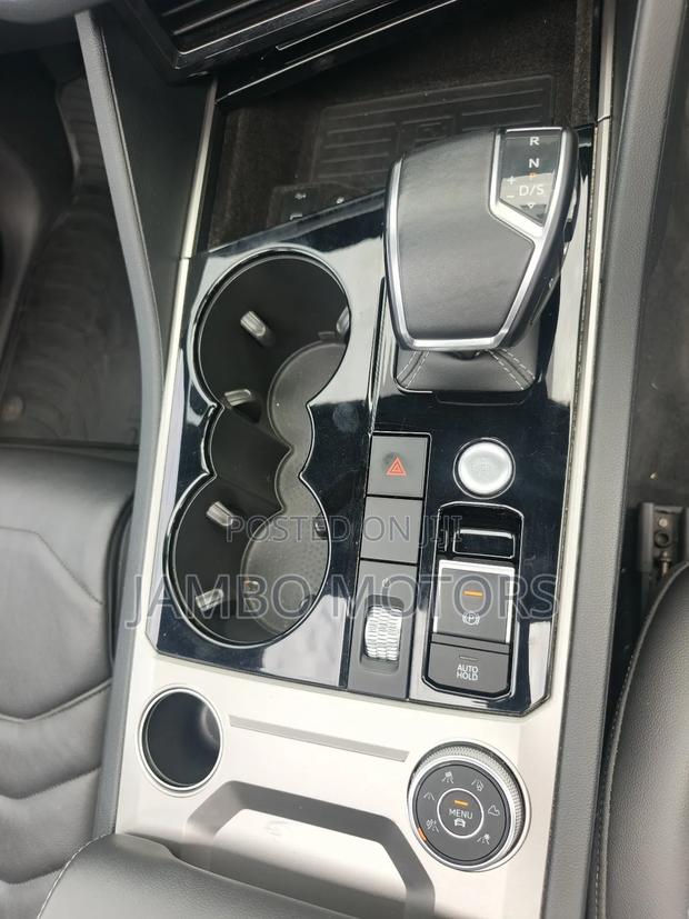 Volkswagen Touareg 2020 Gray