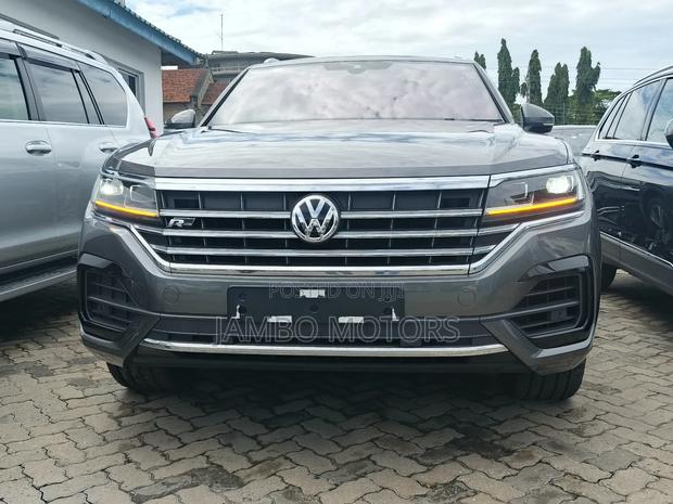 Volkswagen Touareg 2020 Gray
