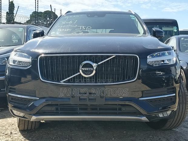 Volvo XC90 T5 Momentum AWD 2019 Black