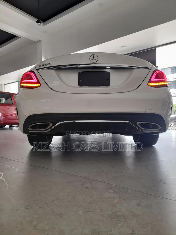 Mercedes-Benz C200 2019 White