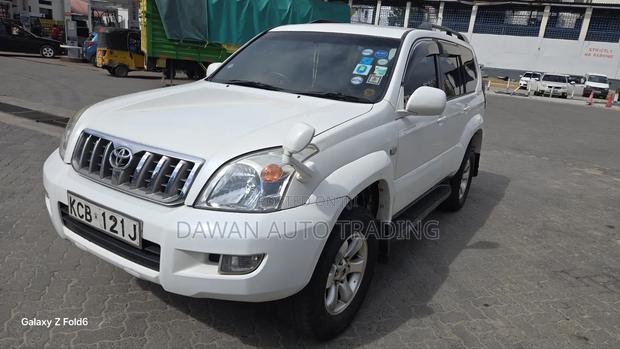Toyota Land Cruiser Prado 2008 White
