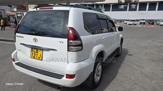 Toyota Land Cruiser Prado 2008 White