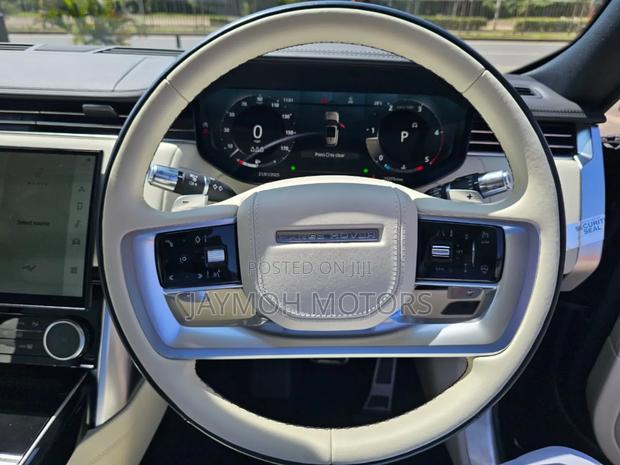 Land Rover Range Rover Vogue 2023 Black