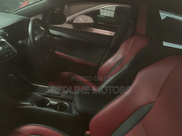Lexus NX 300 FWD 2018 Silver