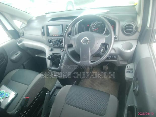 Nissan NV200 SV 2019 White