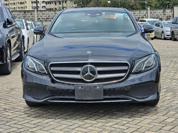 Mercedes-Benz E200 2018 Black
