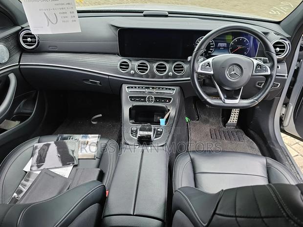 Mercedes-Benz E250 2018 Silver