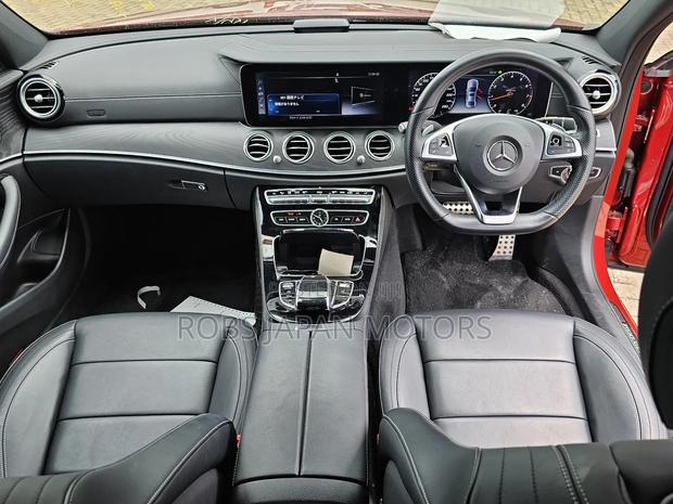 Mercedes-Benz E250 2018 Red