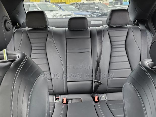 Mercedes-Benz E250 2018 Red