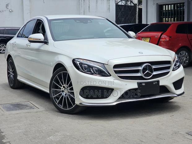 Mercedes-Benz C250 2018 Pearl