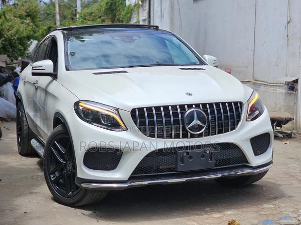 Mercedes-Benz GLE-Class GLE 350d 4MATIC 2018 Off white
