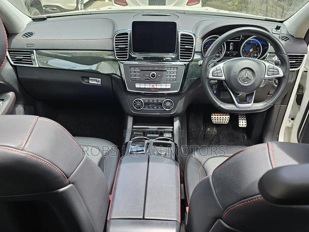 Mercedes-Benz GLE-Class GLE 350d 4MATIC 2018 Off white