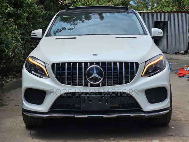 Mercedes-Benz GLE-Class GLE 350d 4MATIC 2018 Off white