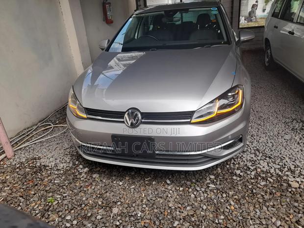 Volkswagen Golf 2018 Silver