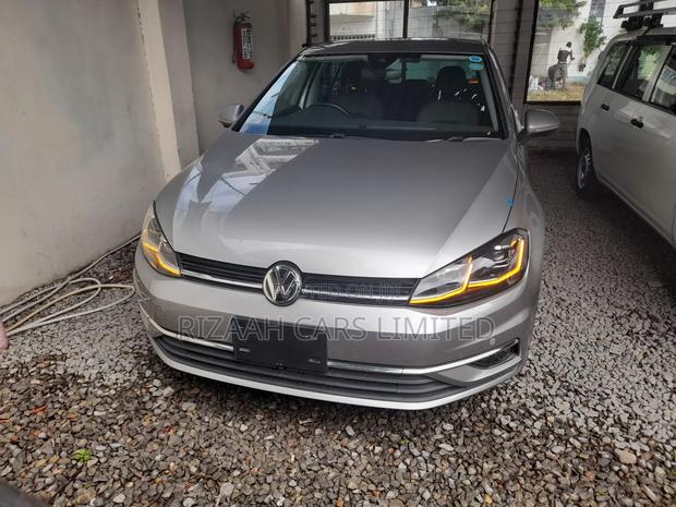 Volkswagen Golf 2018 Silver