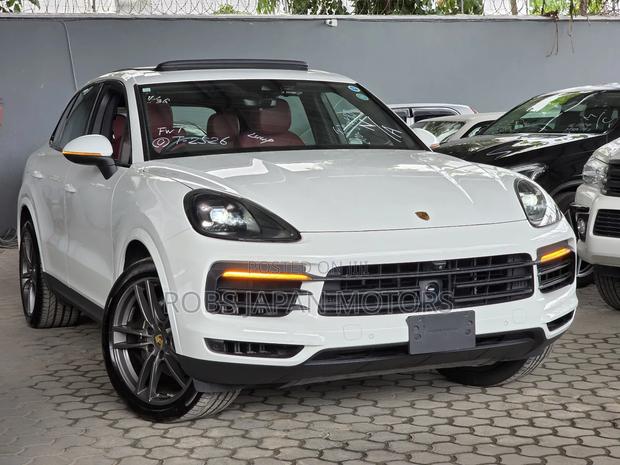 Porsche Cayenne Base AWD 2019 Pearl