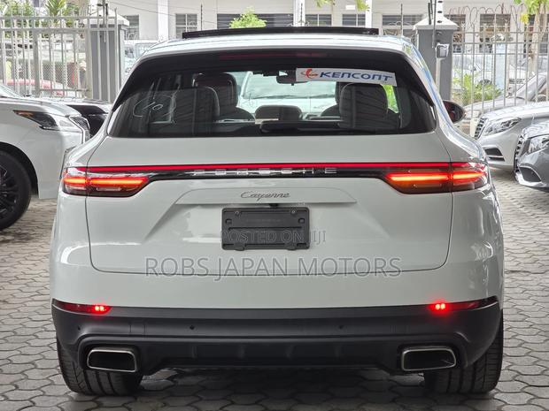 Porsche Cayenne Base AWD 2019 Pearl