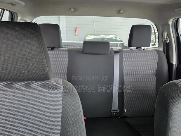 Toyota Hilux 2018 White
