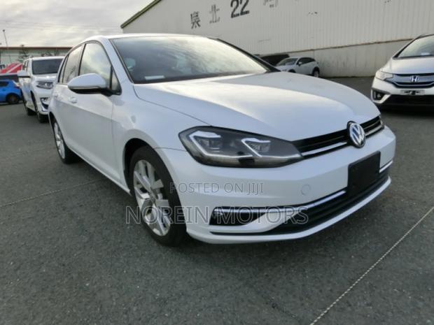 Volkswagen Golf 2018 White