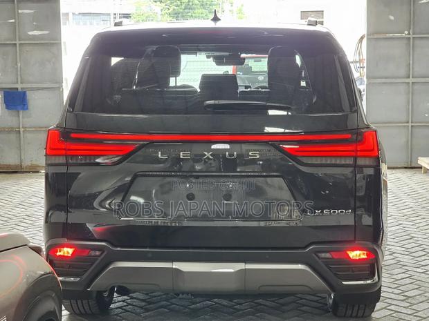 Lexus LX 2024
