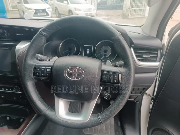 Toyota Fortuner 2018 Silver
